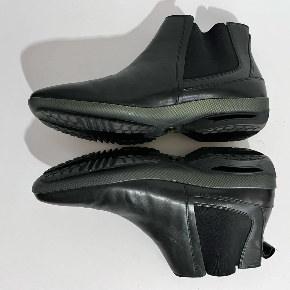 ASGI black leather